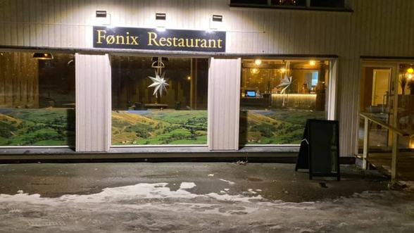 Fønix restaurant, Hov