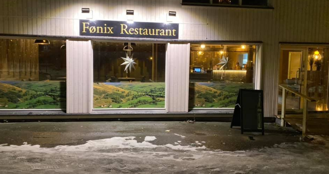 Fønix restaurant, Hov